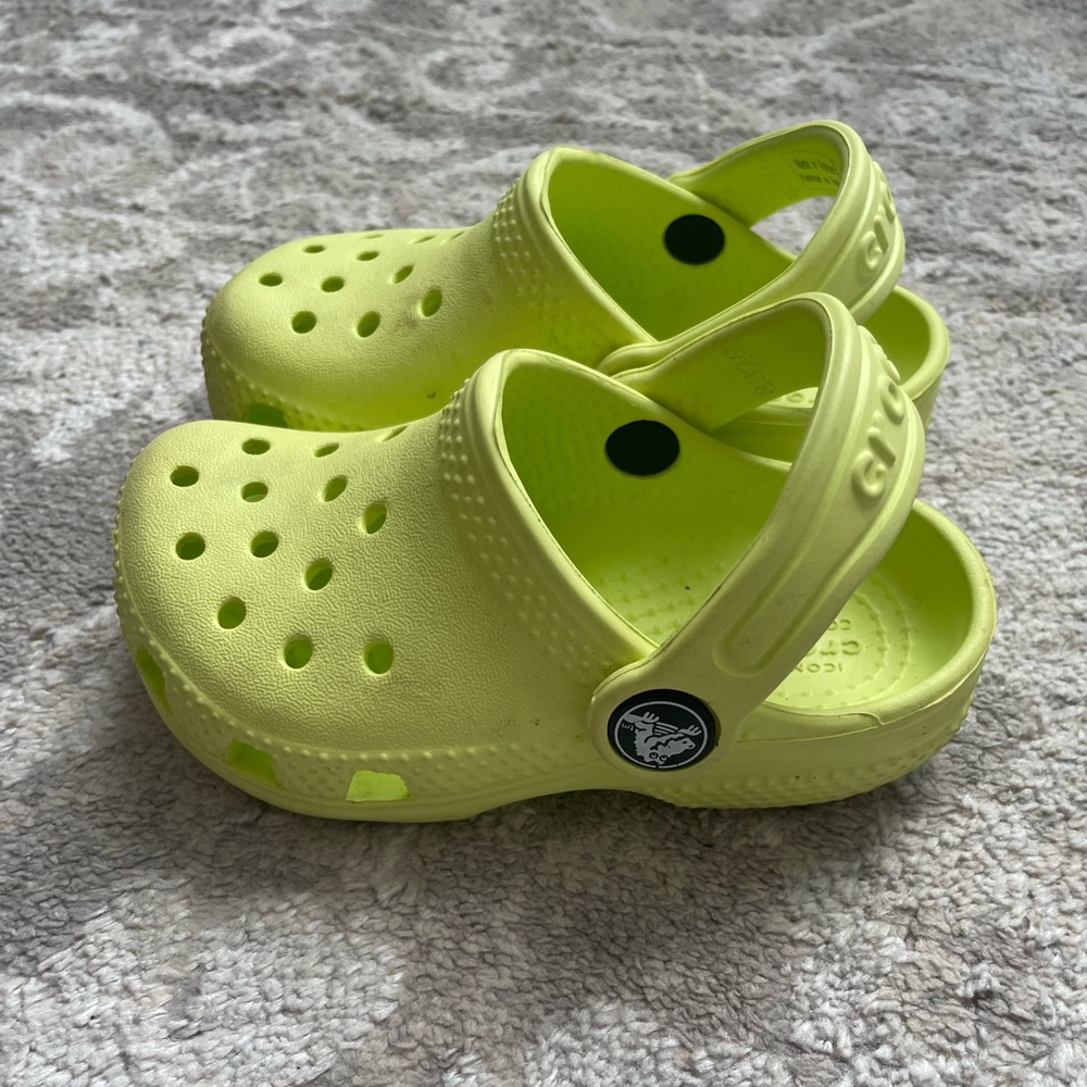 Toddler Crocs - EVERYTHING $5!